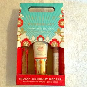 Pacifica Wanderlust 3 in 1 gift set